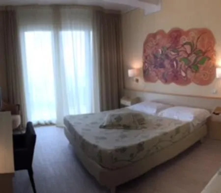 Otel Savoy 3*