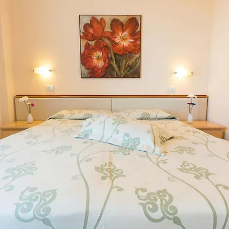 Savoy Otel 3*