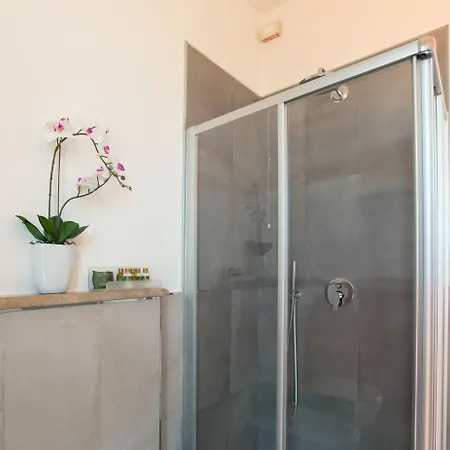 Savoy 3* Марина-ди-Пьетрасанта