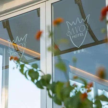 萨伏依酒店 3* 马里纳-迪-皮特拉桑塔