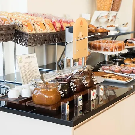 Savoy Марина-ди-Пьетрасанта