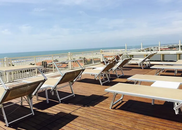 萨伏依酒店 酒店 3*