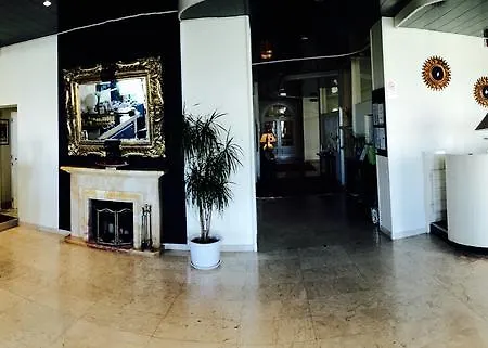 Hotel Savoy