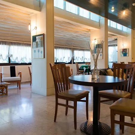 Savoy מרינה די פיאטרסנטה