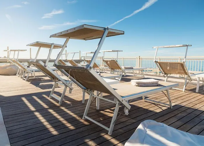 Savoy 3* מרינה די פיאטרסנטה