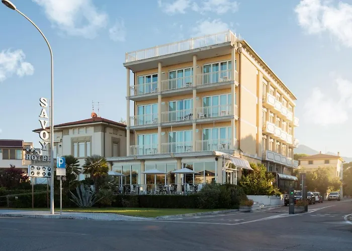 Savoy מלון מרינה די פיאטרסנטה