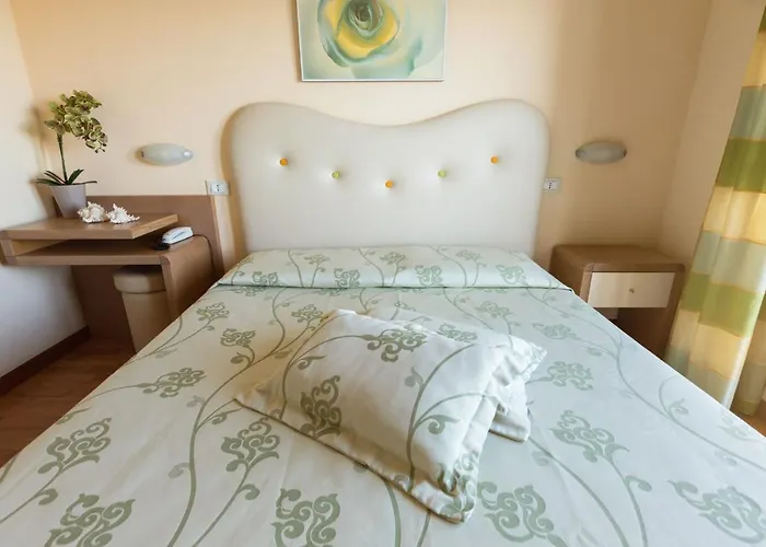 Savoy 3* מרינה די פיאטרסנטה