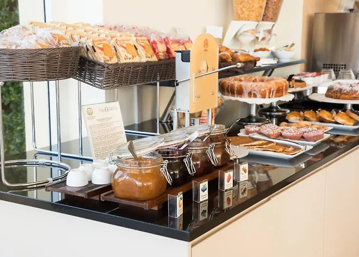 Savoy מרינה די פיאטרסנטה